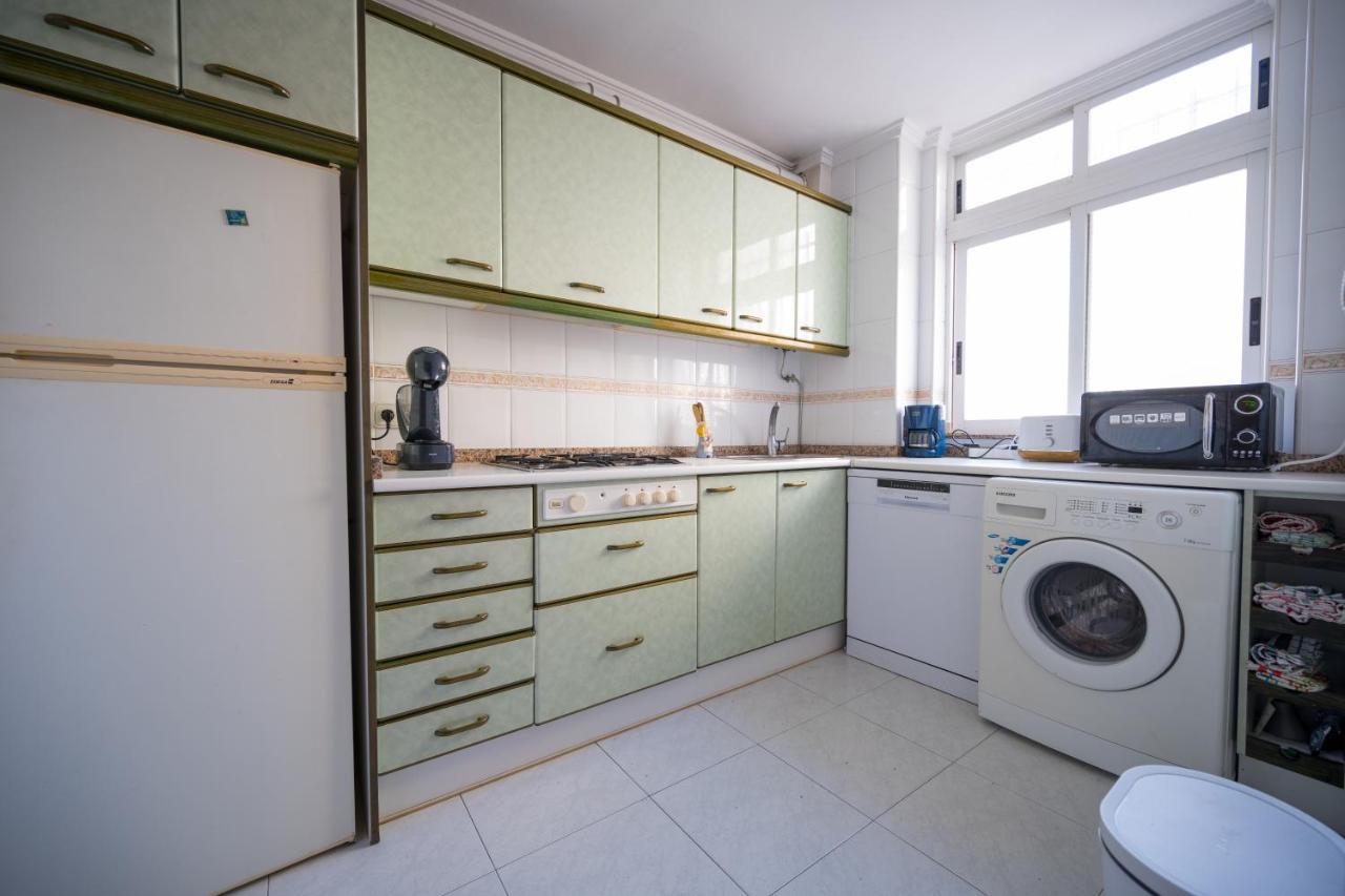 Beautiful 2 Bedroom In Parque Loix 3 Minutes Walk To The Beach Benidorm Buitenkant foto