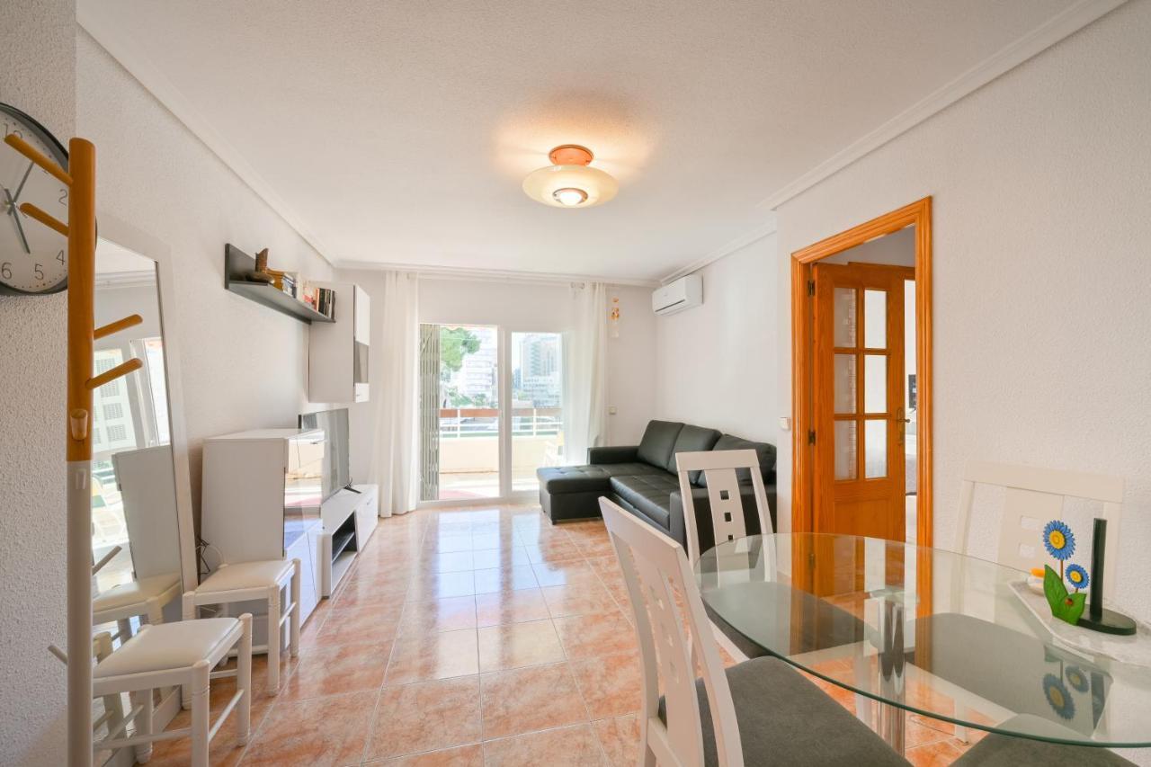 Beautiful 2 Bedroom In Parque Loix 3 Minutes Walk To The Beach Benidorm Buitenkant foto