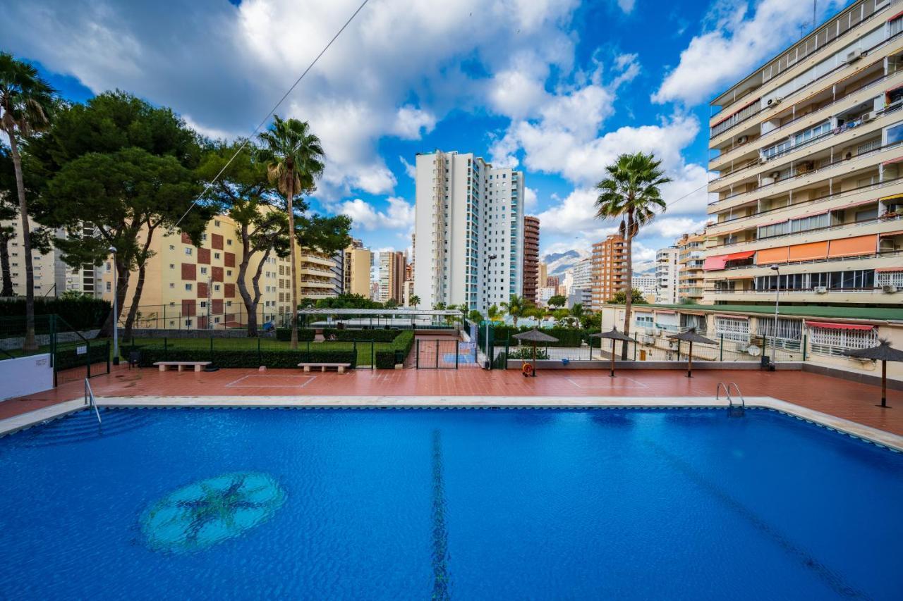 Beautiful 2 Bedroom In Parque Loix 3 Minutes Walk To The Beach Benidorm Buitenkant foto
